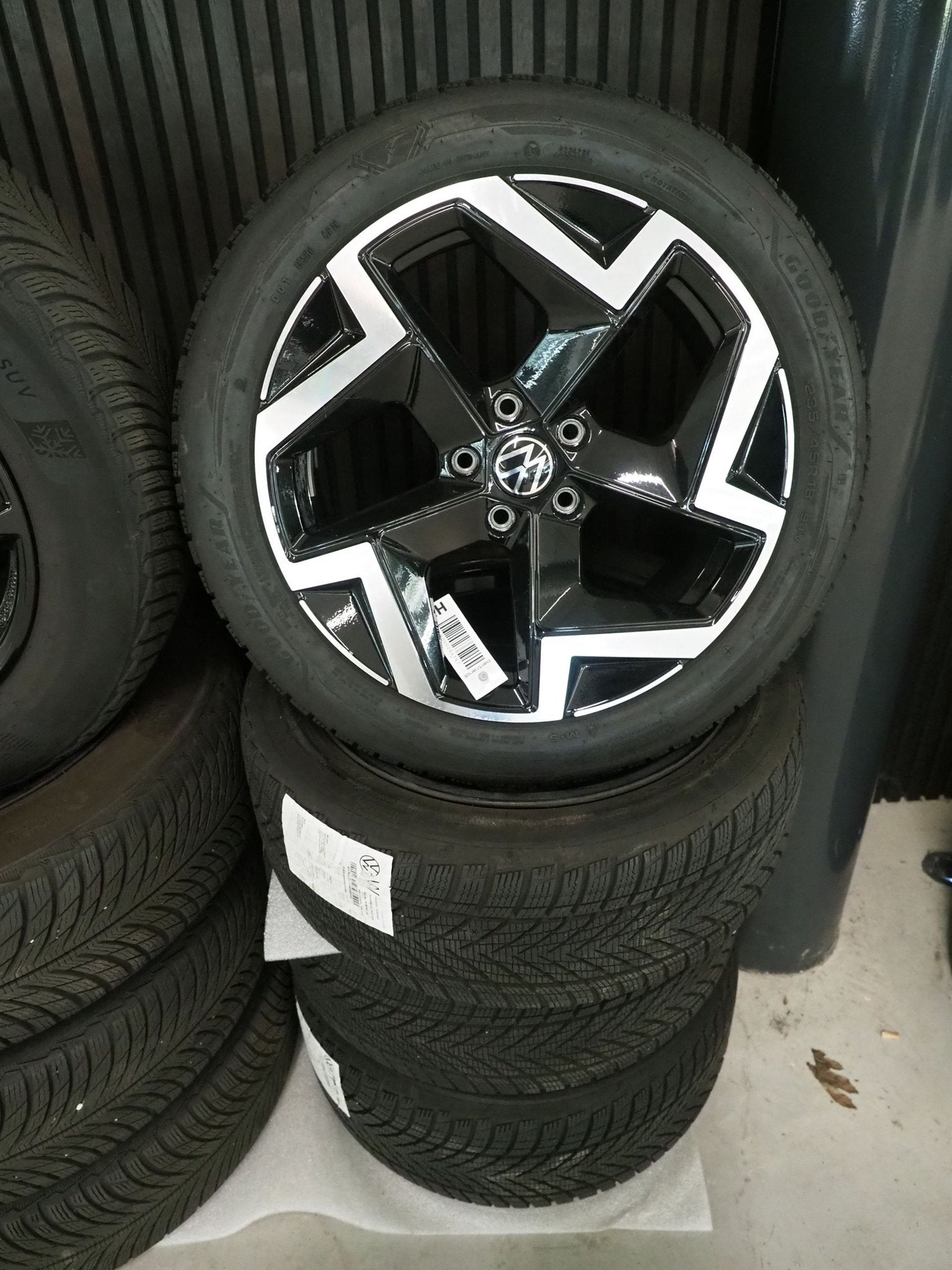 Volkswagen Passat Coventry B9 B8 Winterset Goodyear, 18 inch, Gebruikt, -, -