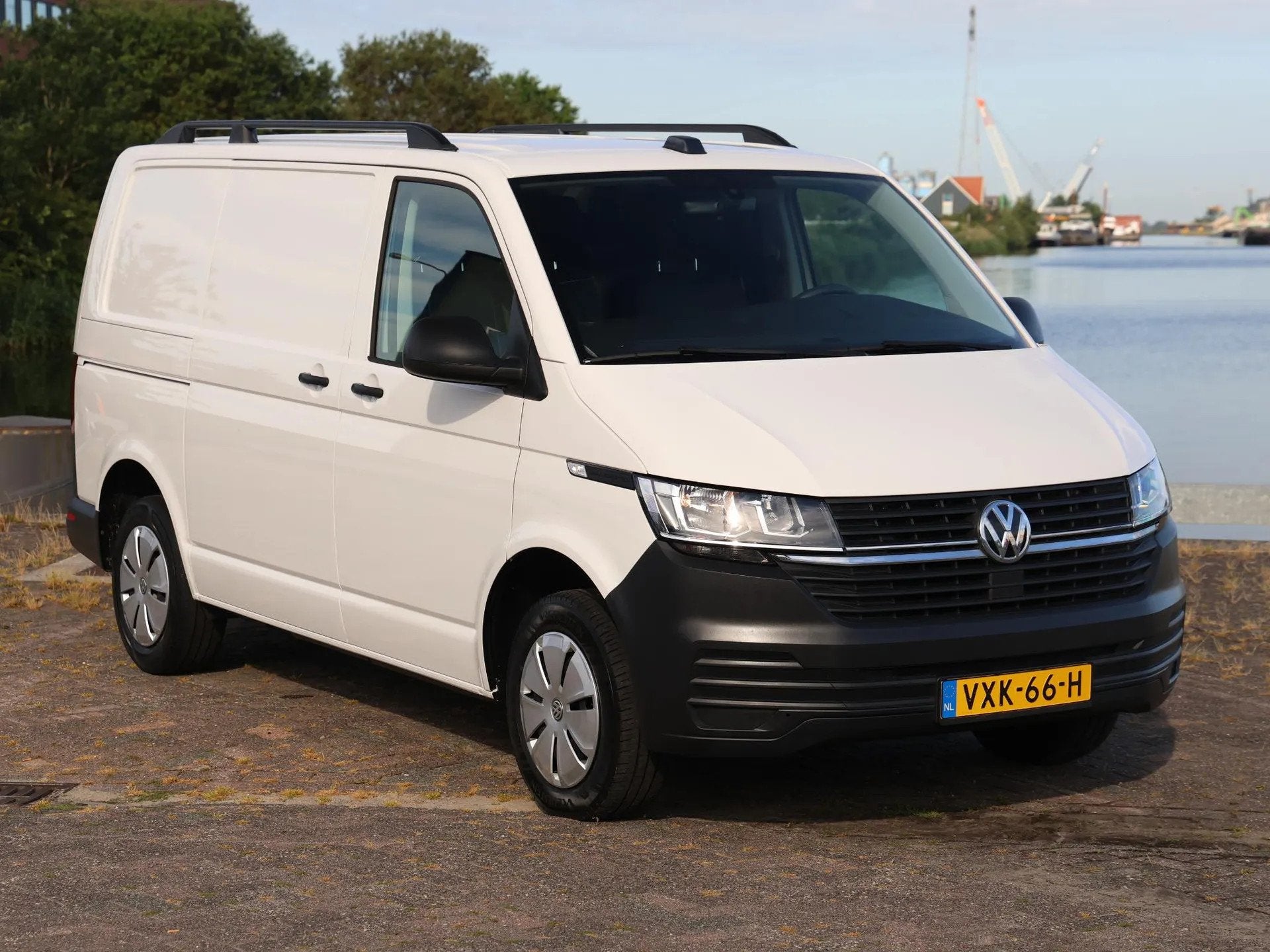 Volkswagen Transporter 2.0 TDI L1H1 Trendline (bj 2023), Voorwielaandrijving, Gebruikt, Wit, Bedrijf