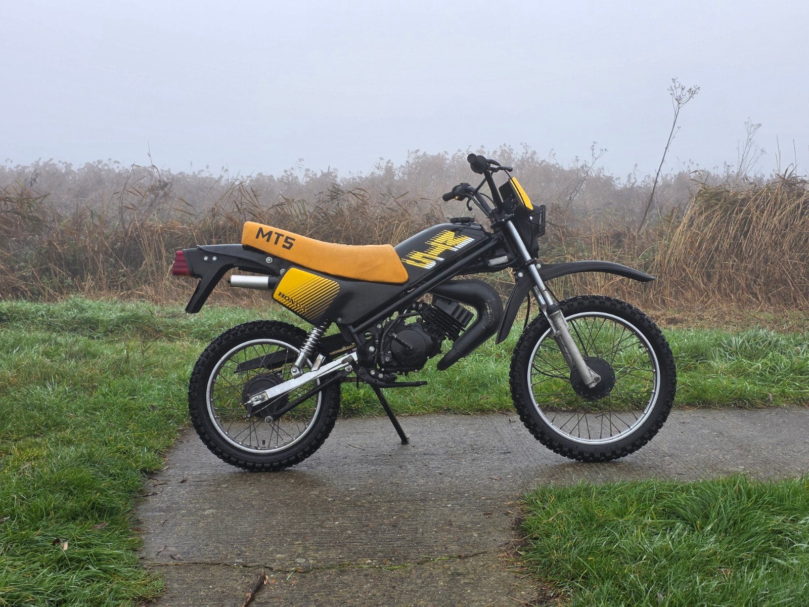 gezocht : honda mt blok, Fietsen en Brommers, Brommers | Honda, Ophalen of Verzenden, MT