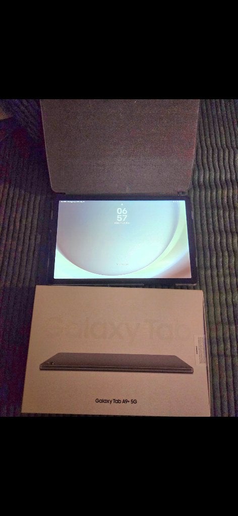 Samsung Tab 9+, 11 inch, Zo goed als nieuw, 64 GB, Samsung (tablet)