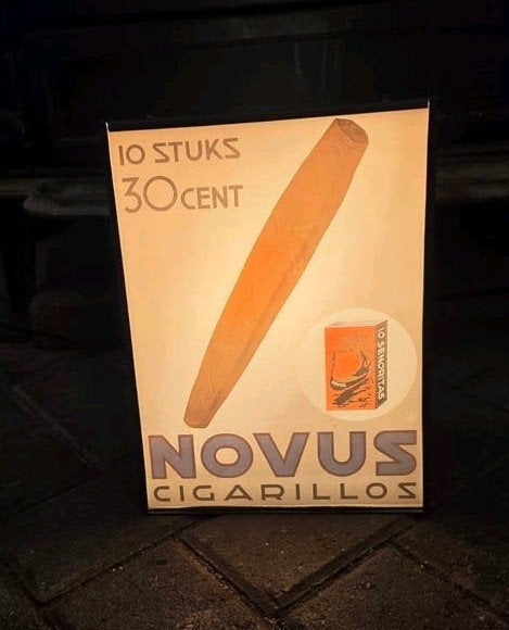 Novum sigaren lichtbakje., Ophalen of Verzenden, Gebruikt, Reclamebord