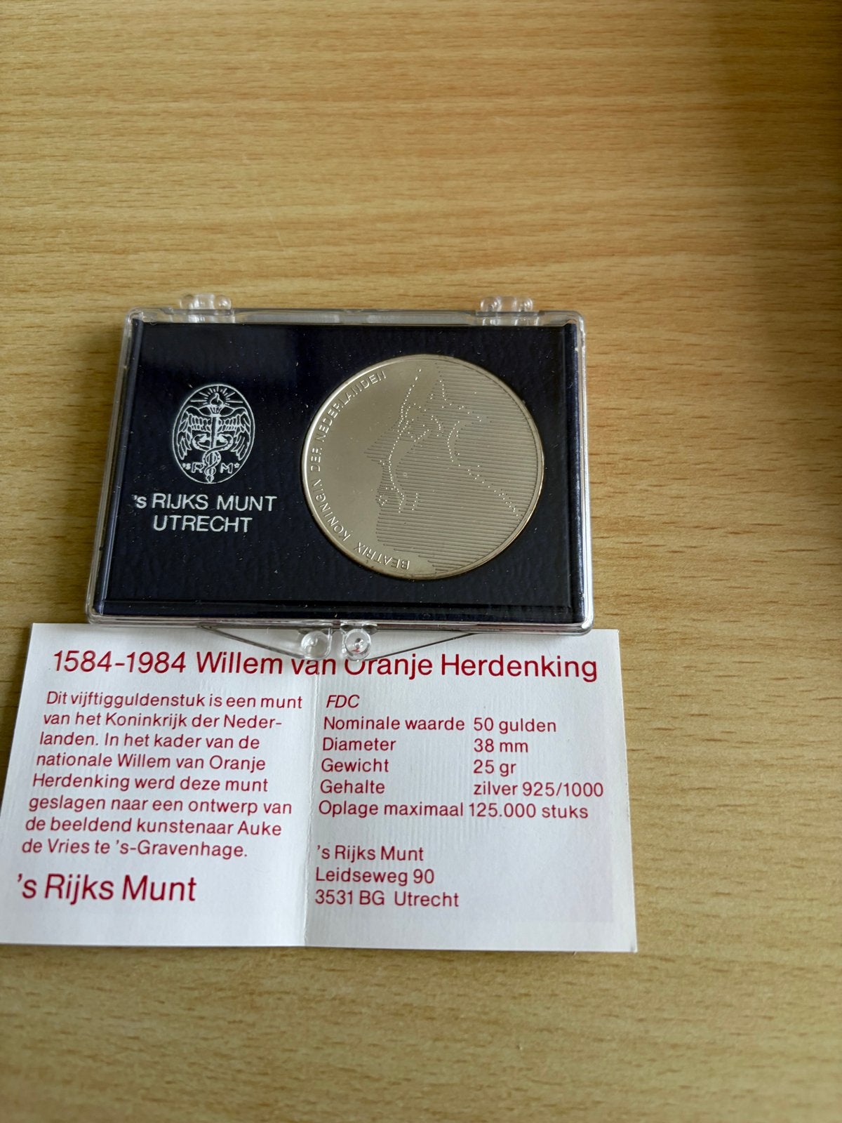 Zilveren Vijftigguldenstuk Willem van Oranje Herdenking 1984, Postzegels en Munten, Koningin Beatrix, Zilver, Ophalen of Verzenden