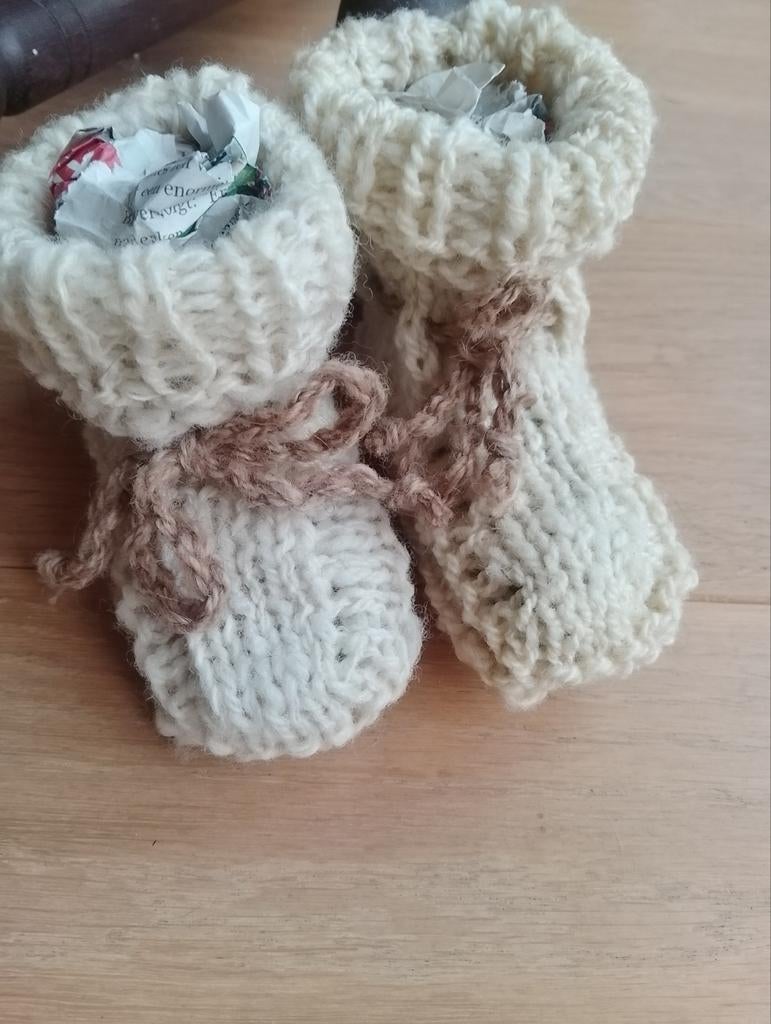 Babyslofjes schapenwol, Kinderen en Baby's, Ophalen of Verzenden, Nieuw, Jongetje of Meisje, Schoentjes
