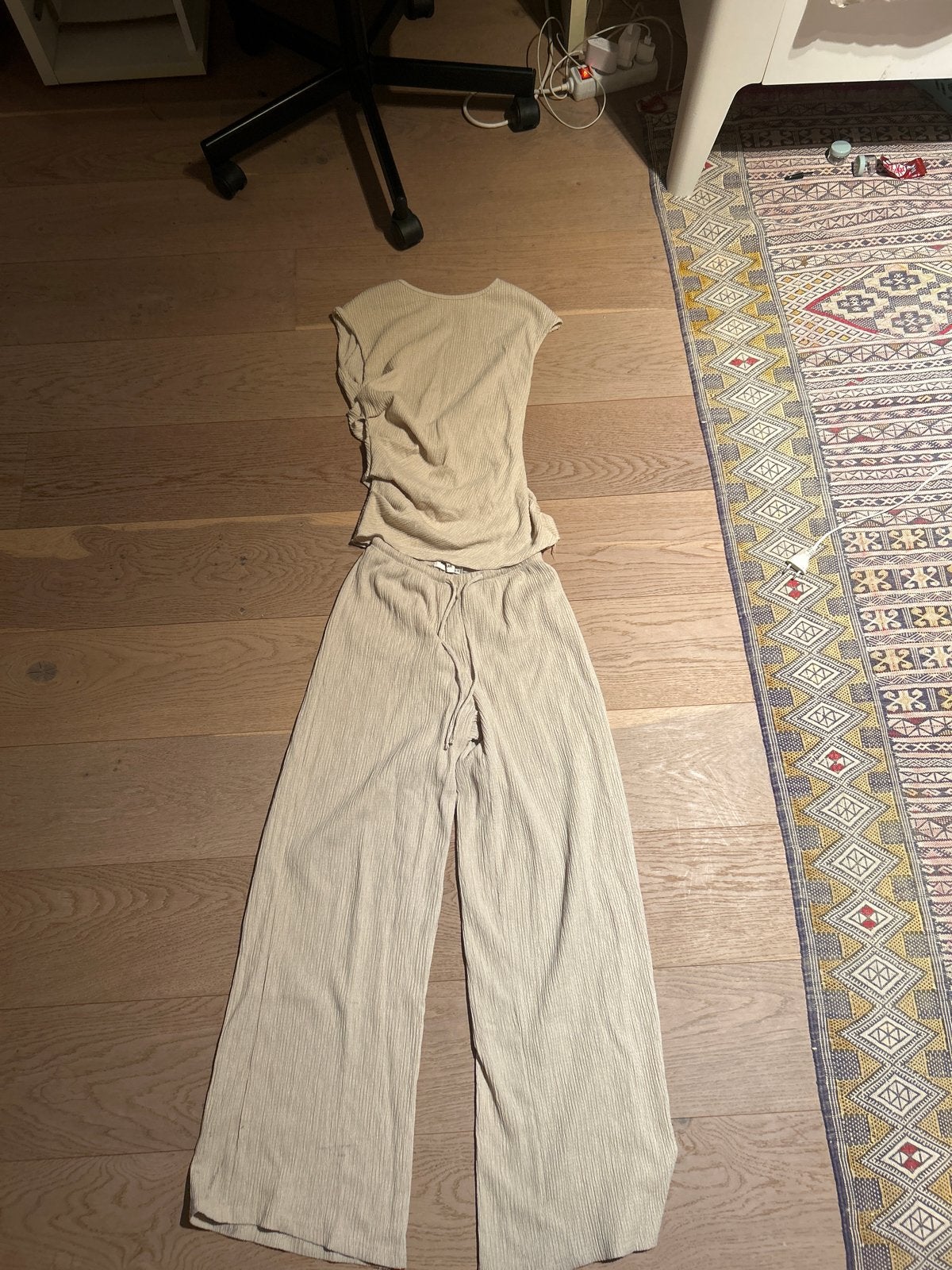 Pull & Bear Pak: Shirt Maat M & Broek Maat S, Ophalen of Verzenden, Gedragen, Beige