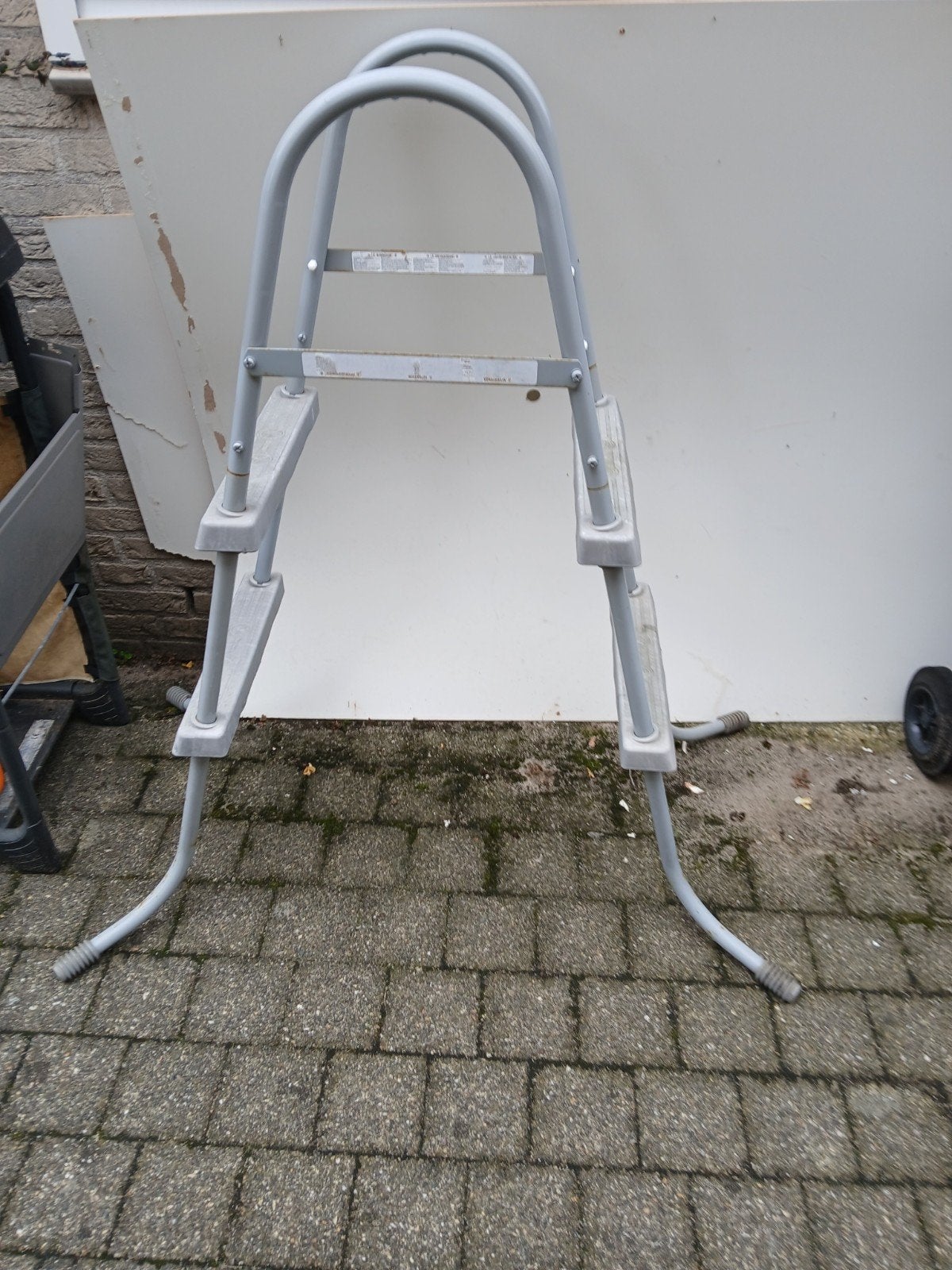 Zwembadtrapje - Gebruikt maar functioneel, Doe-het-zelf en Verbouw, Ophalen, Gebruikt, Trap, Minder dan 2 meter