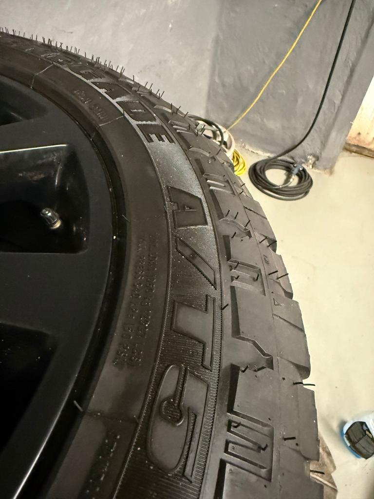 20 inch Velgen Banden Wielen All Season Range Rover L322, Auto-onderdelen, Banden en Velgen, Gebruikt, Velg(en), -, -