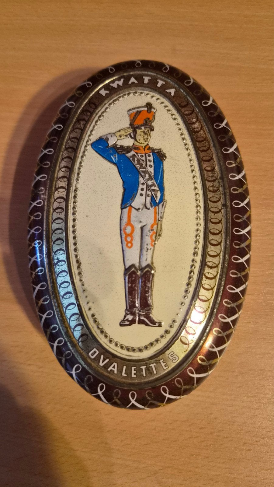 Kwatta, ovaal blikje voor ovalettes, Ophalen of Verzenden, Gebruikt, Overige