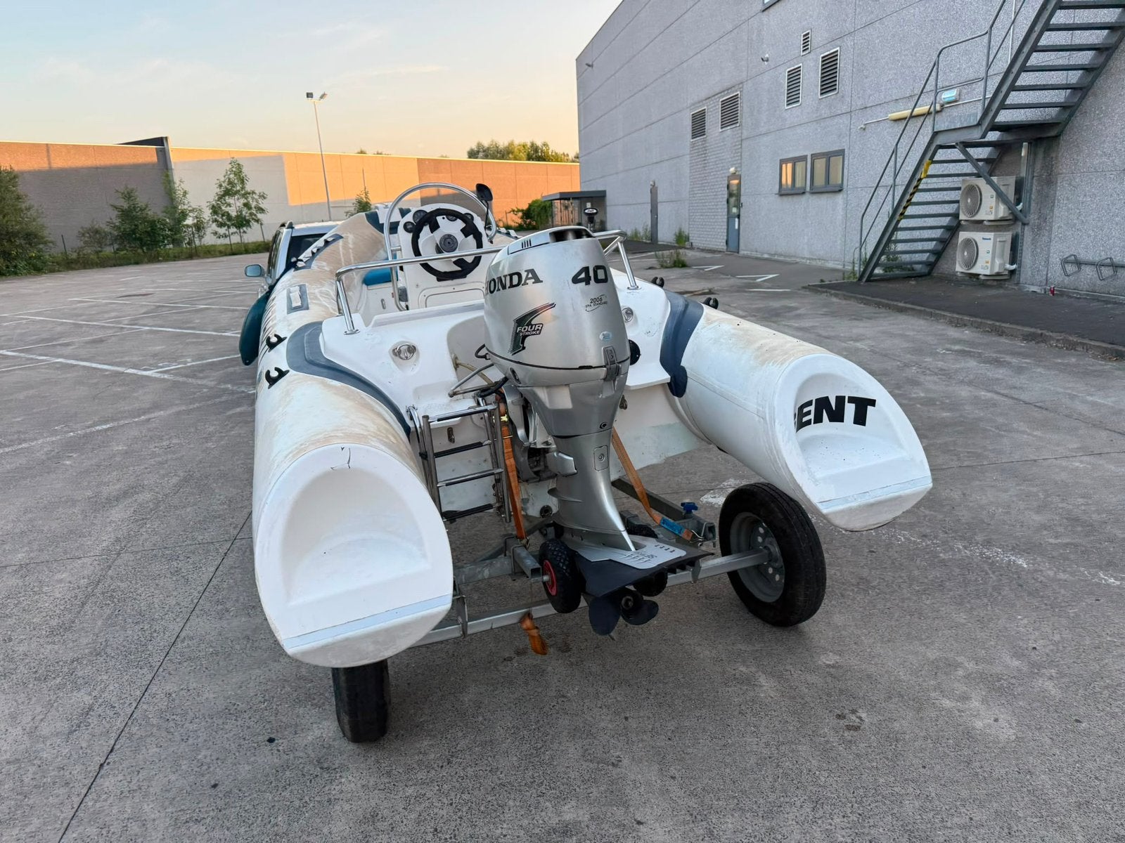 Rib met 40pk Honda, Ophalen