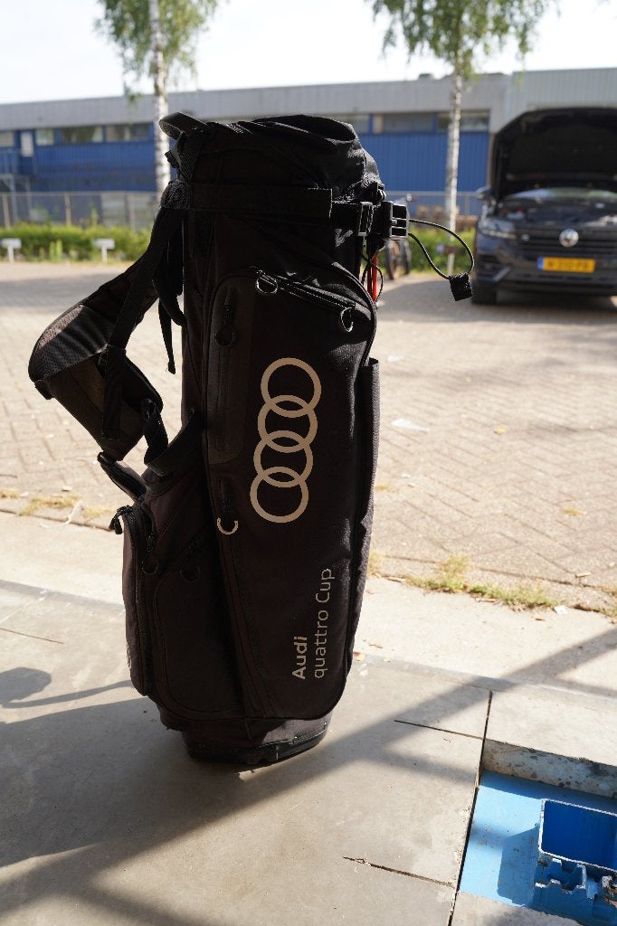 Zeer nette TaylorMade Audi Golf Tas, Ophalen, Zo goed als nieuw, Tas, Overige merken