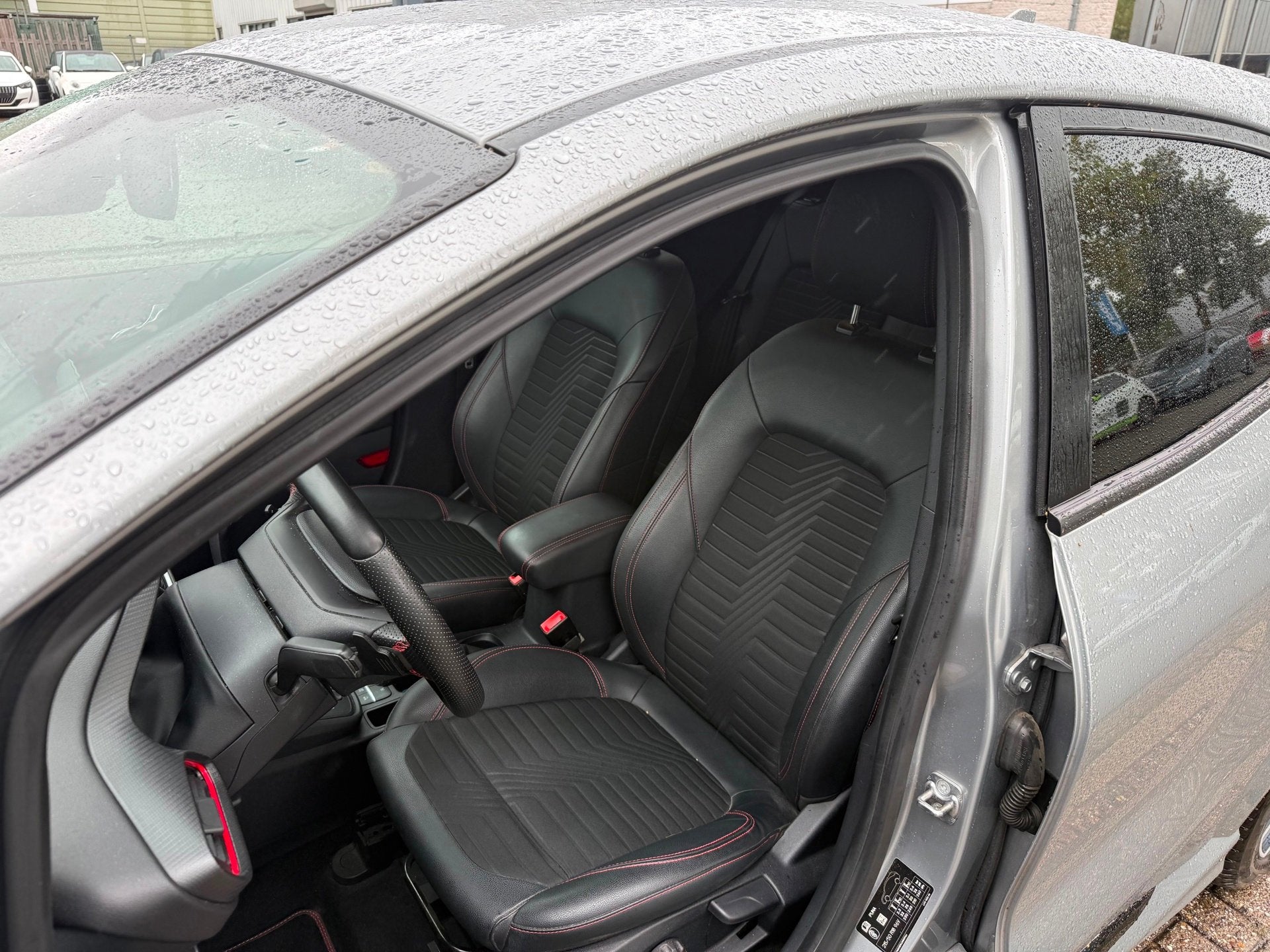 Ford Puma 1.0 EcoBoost Hybrid ST-Line Automaat, Navi, Camera, 125 pk, 665 kg, Bedrijf, Grijs
