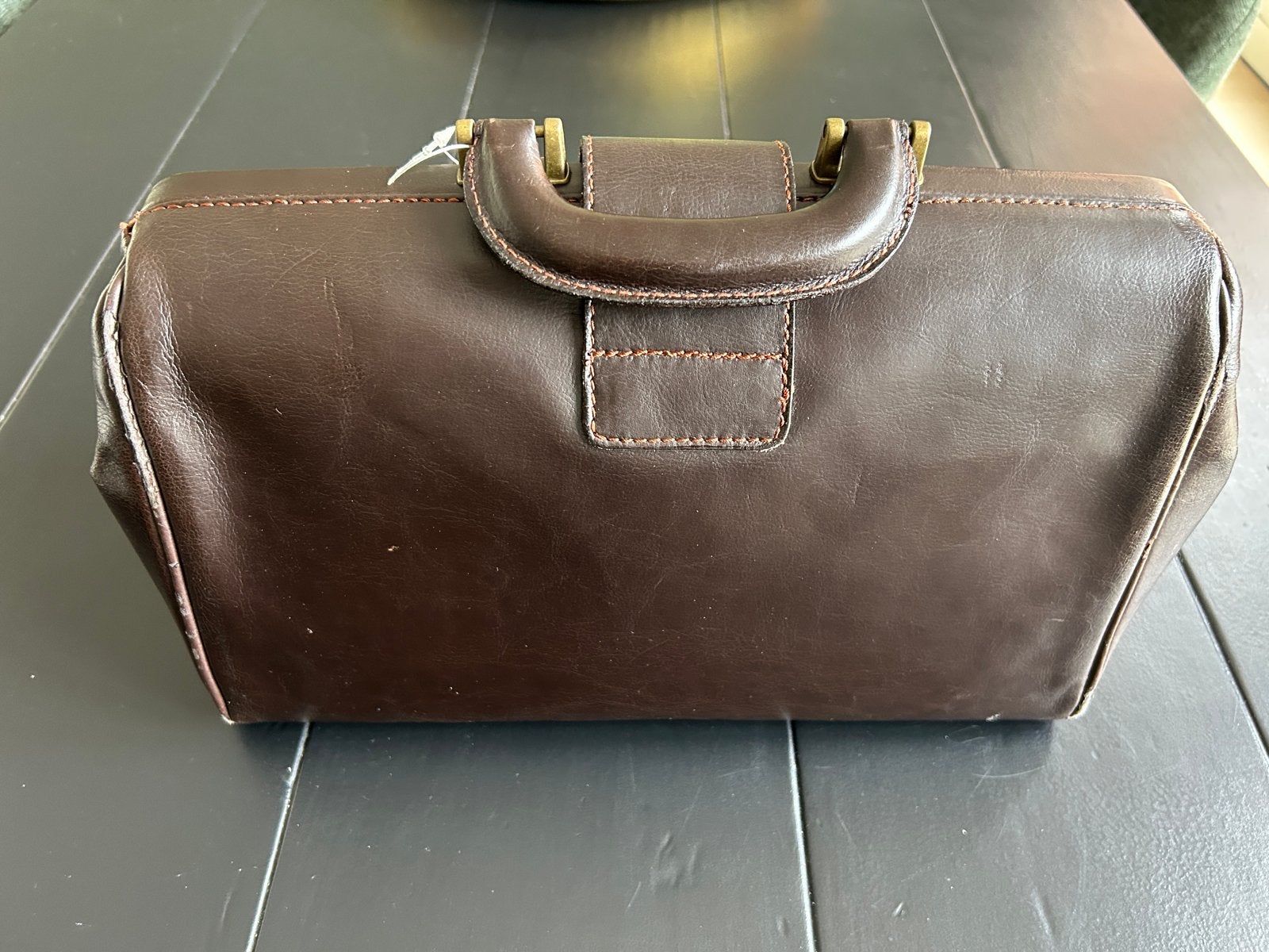 Vintage bruine leren dokterstas met sleutel, 30 cm of meer, Bruin, Minder dan 40 cm, Minder dan 35 cm