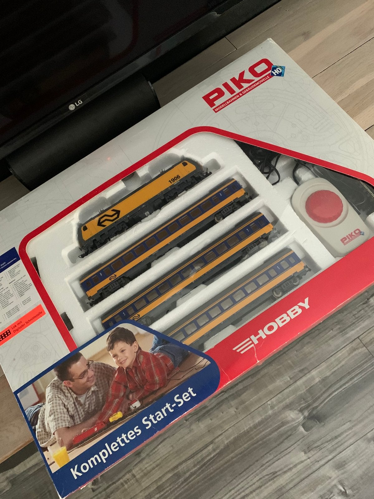 PIKO NS STARTSET + EXTRA RIJTUIG, Hobby en Vrije tijd, Gelijkstroom, Analoog, Gebruikt, Treinset