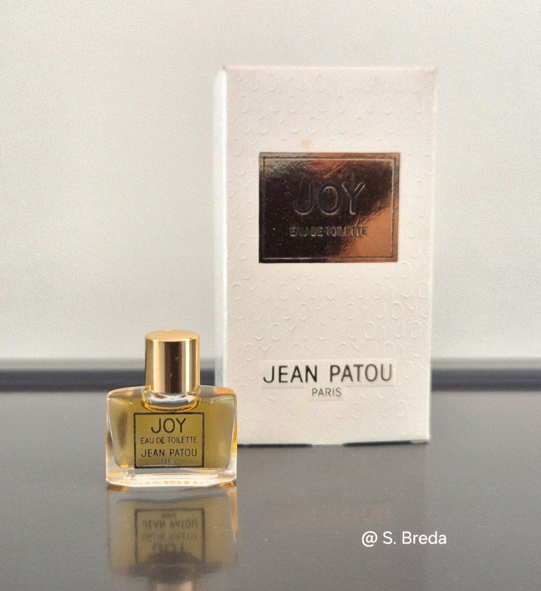 Jean Patou - Joy - discontinued miniatuur met doosje, Ophalen of Verzenden, Zo goed als nieuw, Miniatuur, Gevuld