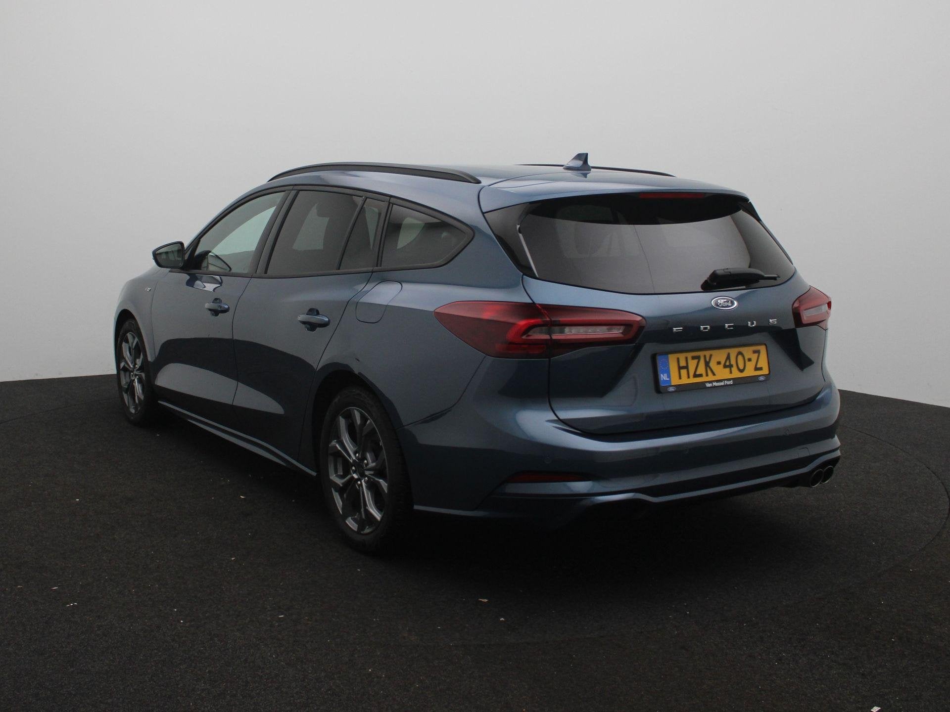 Ford Focus Wagon 1.0 EcoBoost Hybrid ST Line X, 12 maanden, Gebruikt, Euro 6, Blauw