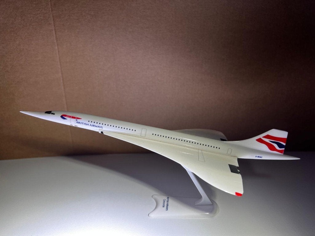 British Airways Concorde  1:250 Plane Model, Ophalen, Zo goed als nieuw, Schaalmodel