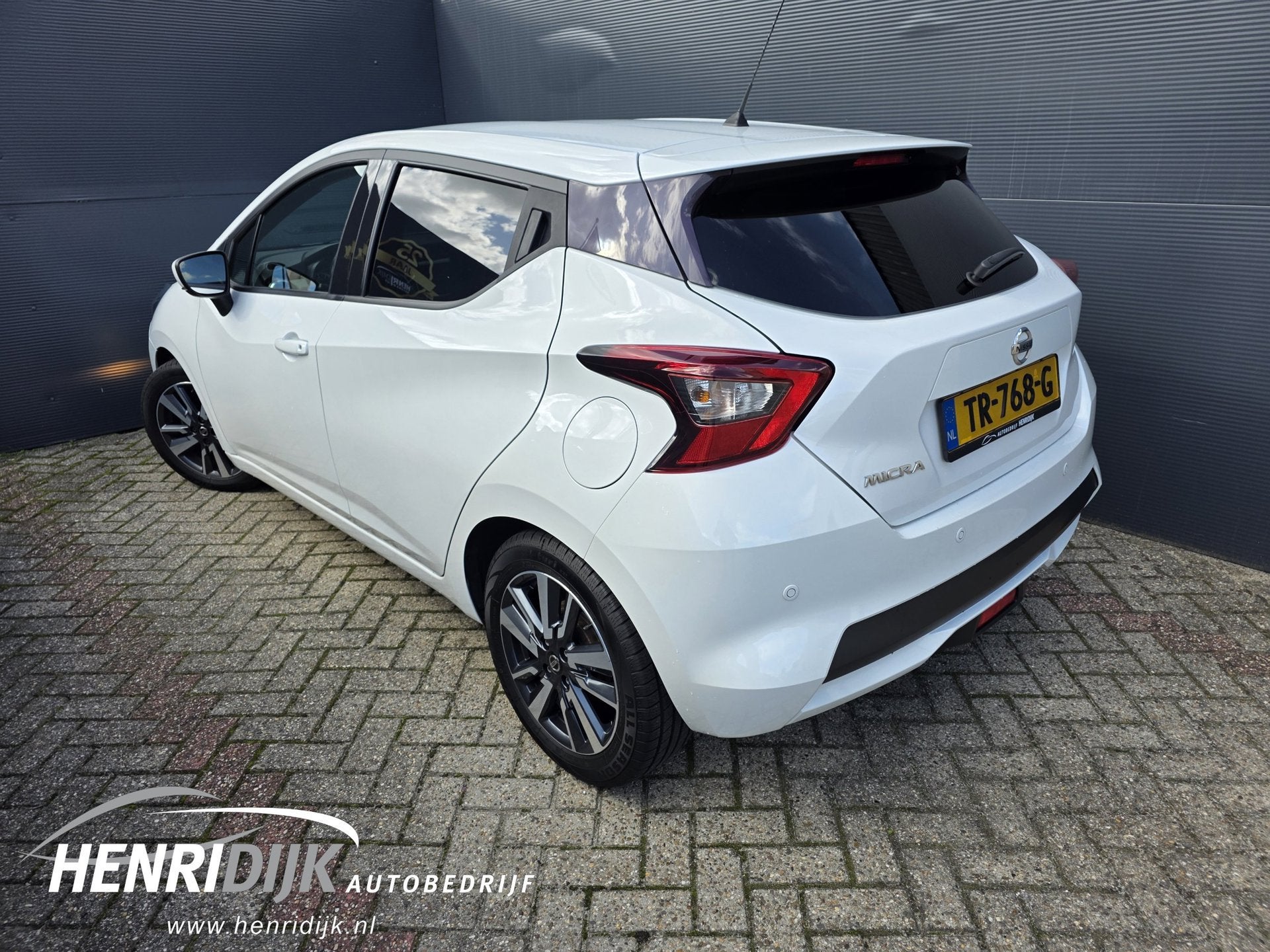 Nissan Micra 0.9 IG-T N-Connecta Navi / Camera / Cruise / DA, Auto's, Voorwielaandrijving, 898 cc, Stof, 525 kg