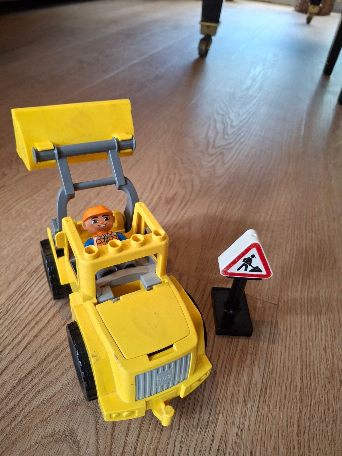 Duplo graafmachine, bouwvakker en verkeersbord, Ophalen of Verzenden, Gebruikt, Duplo