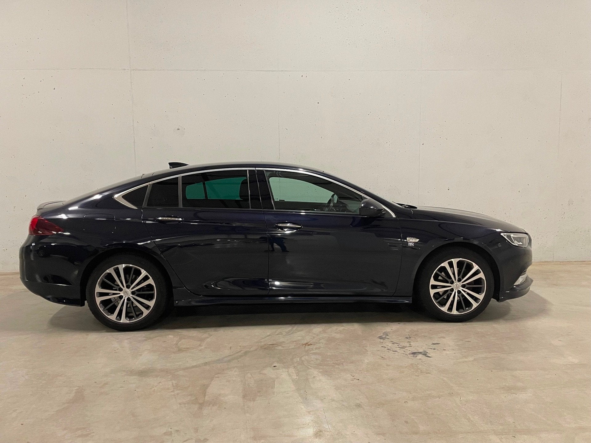 Opel Insignia Grand Sport 1.5 Turbo Innovation Navi Clima Cr, Voorwielaandrijving, Dealer onderhouden, Stof, Gebruikt