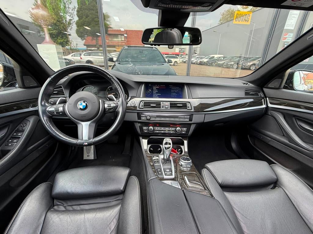 BMW 5-serie Touring 535xd High Executive M-PAKKET/PANO/CAM, Auto's, Automaat, Euro 5, Gebruikt, 2993 cc