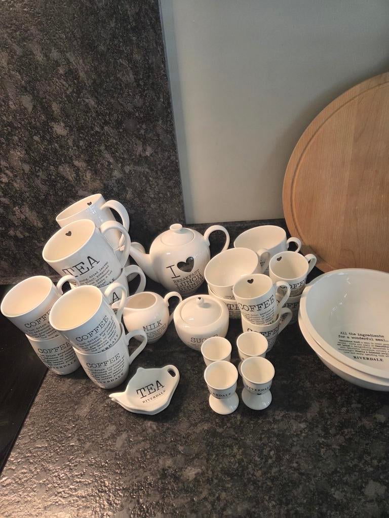 25-delig Riverdale servies - Koffie, thee en ontbijt, Ophalen, Keramiek, Nieuw, Overige stijlen