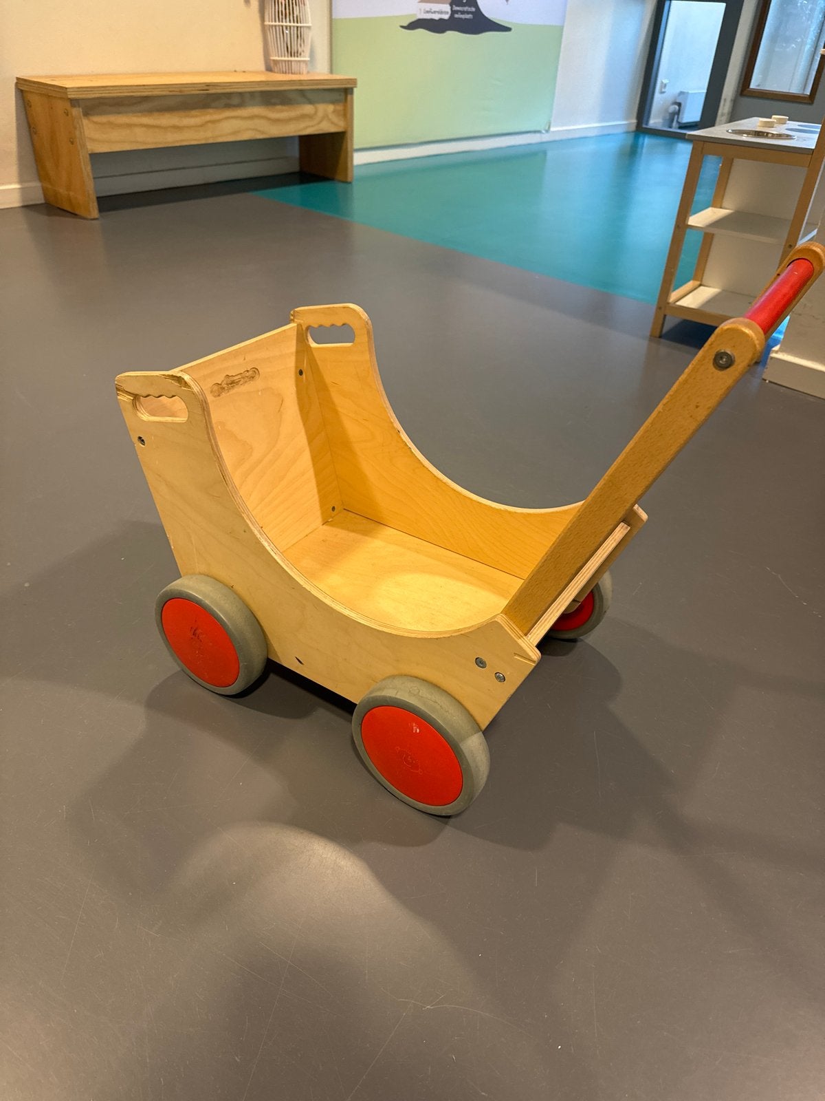 Houten loopwagen / poppenwagen, Ophalen, Gebruikt, Jongen of Meisje