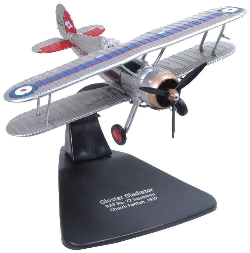 Gloster Gladiator 72 Sqn Royal Air Force RAF Church Fenton, Glow2B Germany GmbH Erlenbacher Str. 3 shop@glow2b.de, Schaalmodel