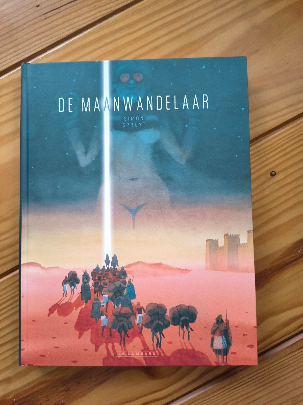 De Maanwandelaar - Simon Spruyt (Hardcover), Ophalen of Verzenden, Zo goed als nieuw, Simon Spruyt