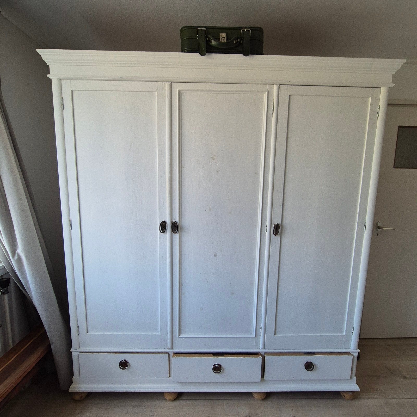 Antieke kledingkast, Huis en Inrichting, Kasten | Kledingkasten, Gebruikt, 200 cm of meer, 50 tot 75 cm, Ophalen