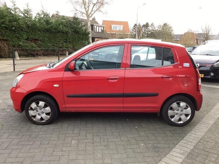zoek een nette RODE motgorkap kia picanto, Auto-onderdelen, Overige Auto-onderdelen, Ophalen of Verzenden, Gebruikt, Kia