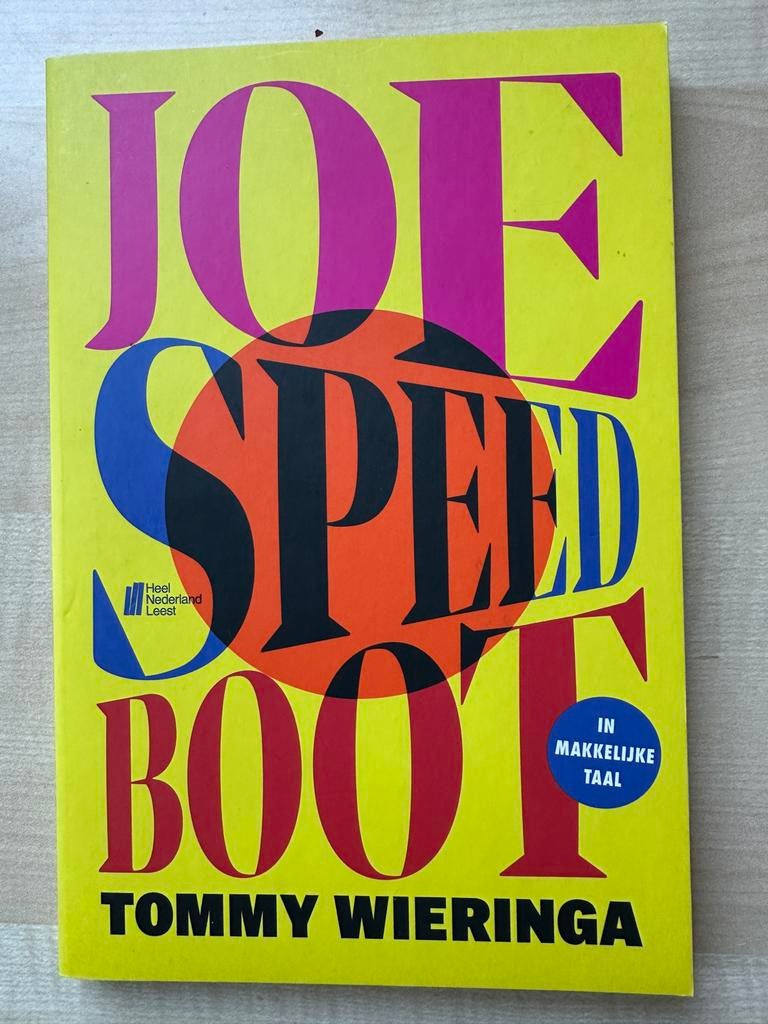 Joe Speedboot - Tommy Wieringa (Heel Nederland Leest), Ophalen of Verzenden, Zo goed als nieuw
