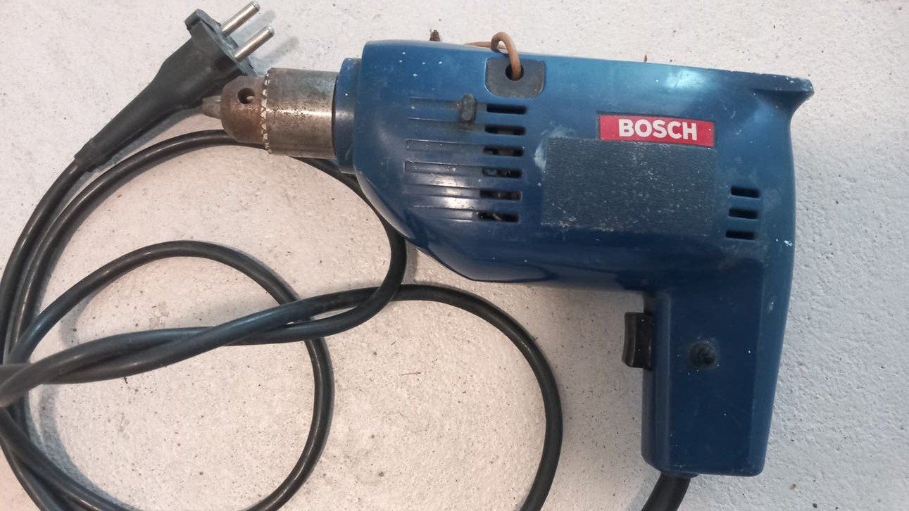 Electrische boormachine Bosch, Ophalen, Gebruikt, Boormachine