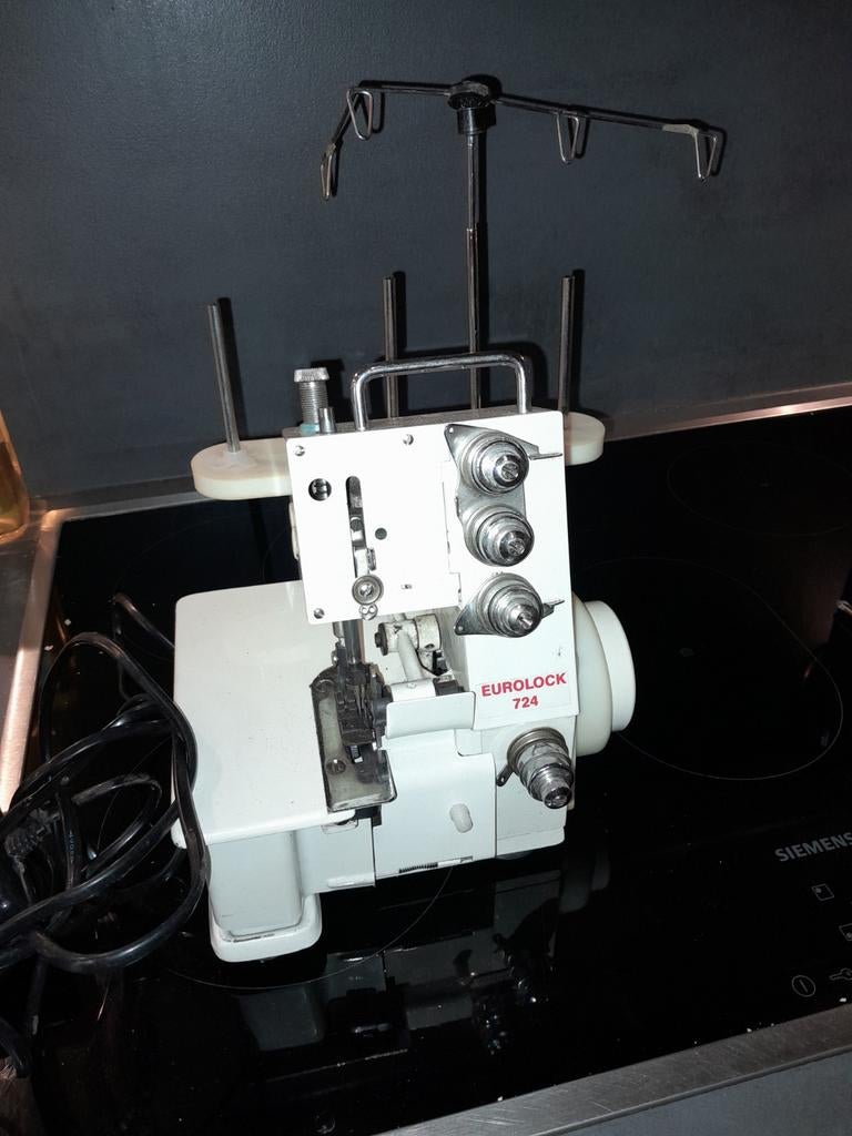 Lockmachine EUROLOCK 724, Ophalen of Verzenden, Gebruikt, Lockmachine, Overige merken
