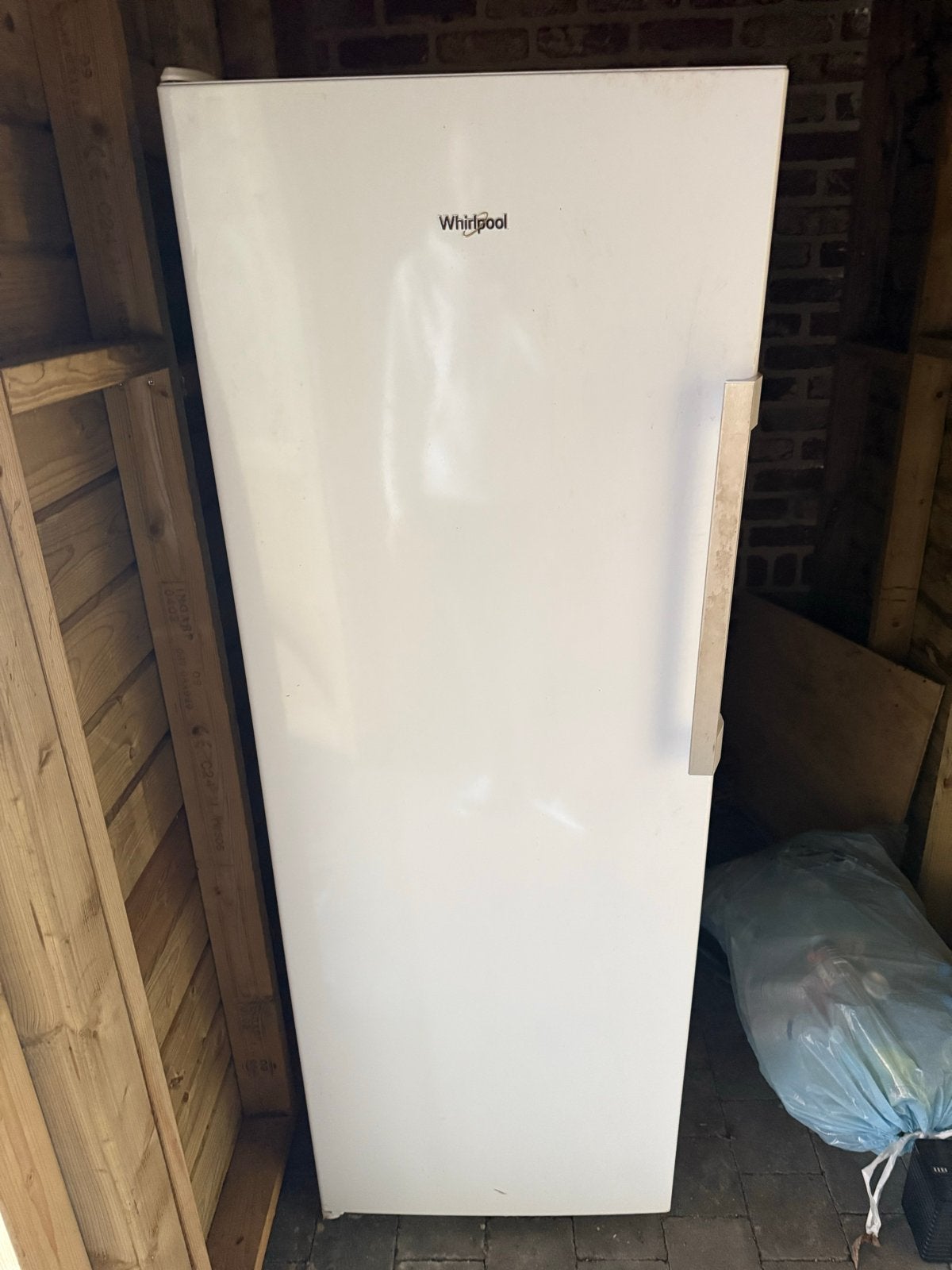 Whirlpool UW6F2CWB Vriezer - Vrijstaand, Wit, Gebruikt, Minder dan 60 cm, 160 cm of meer, Vrijstaand