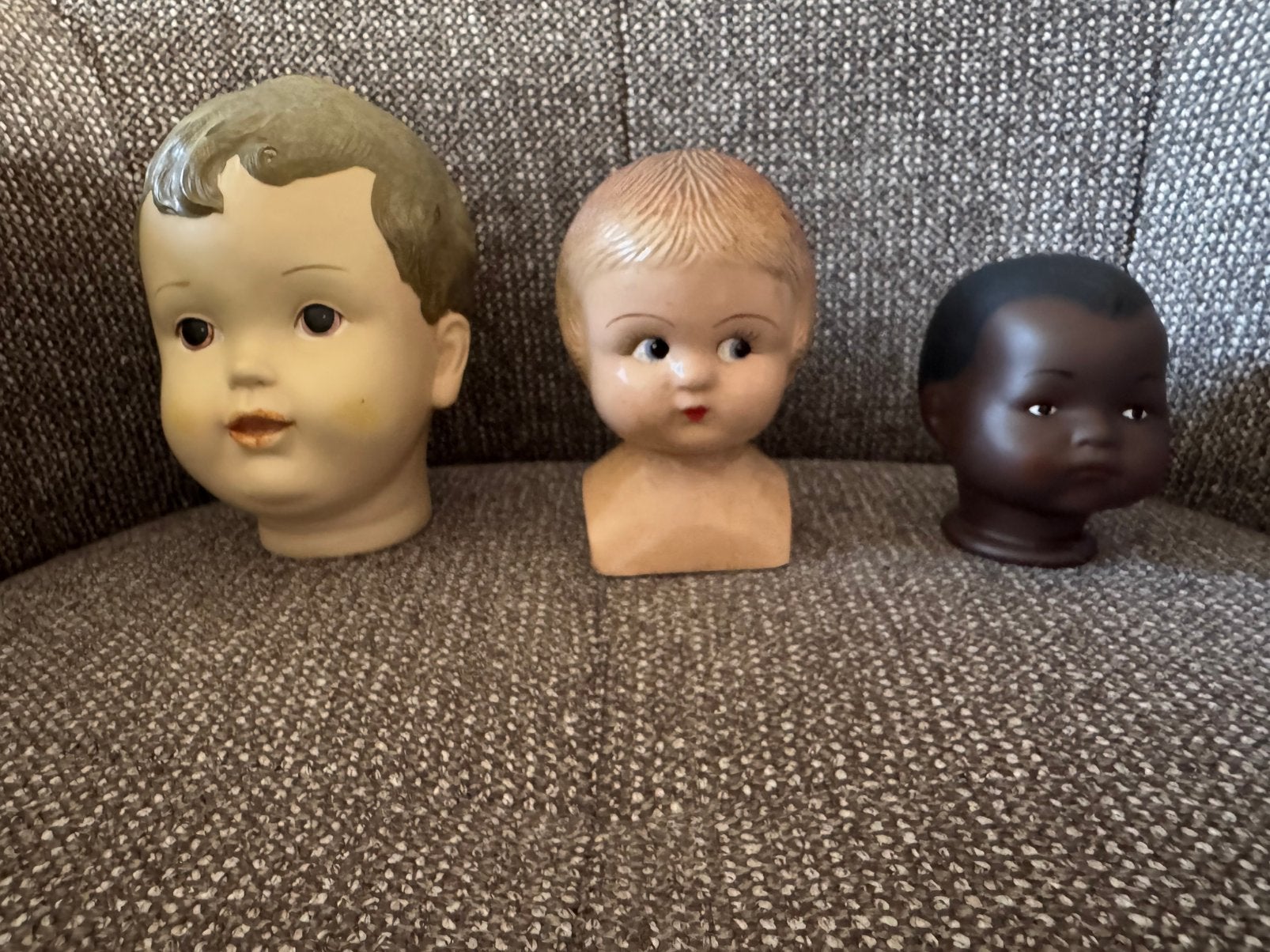 Set van 3 decoratieve kinderhoofdjes / poppenkoppen (C&E), Ophalen of Verzenden