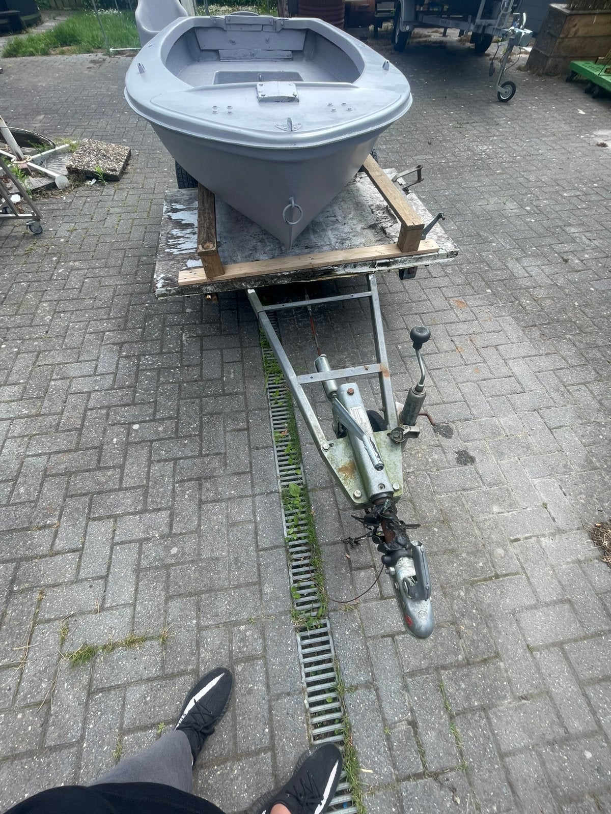 Mooi polyester bootje, Ophalen, Zo goed als nieuw