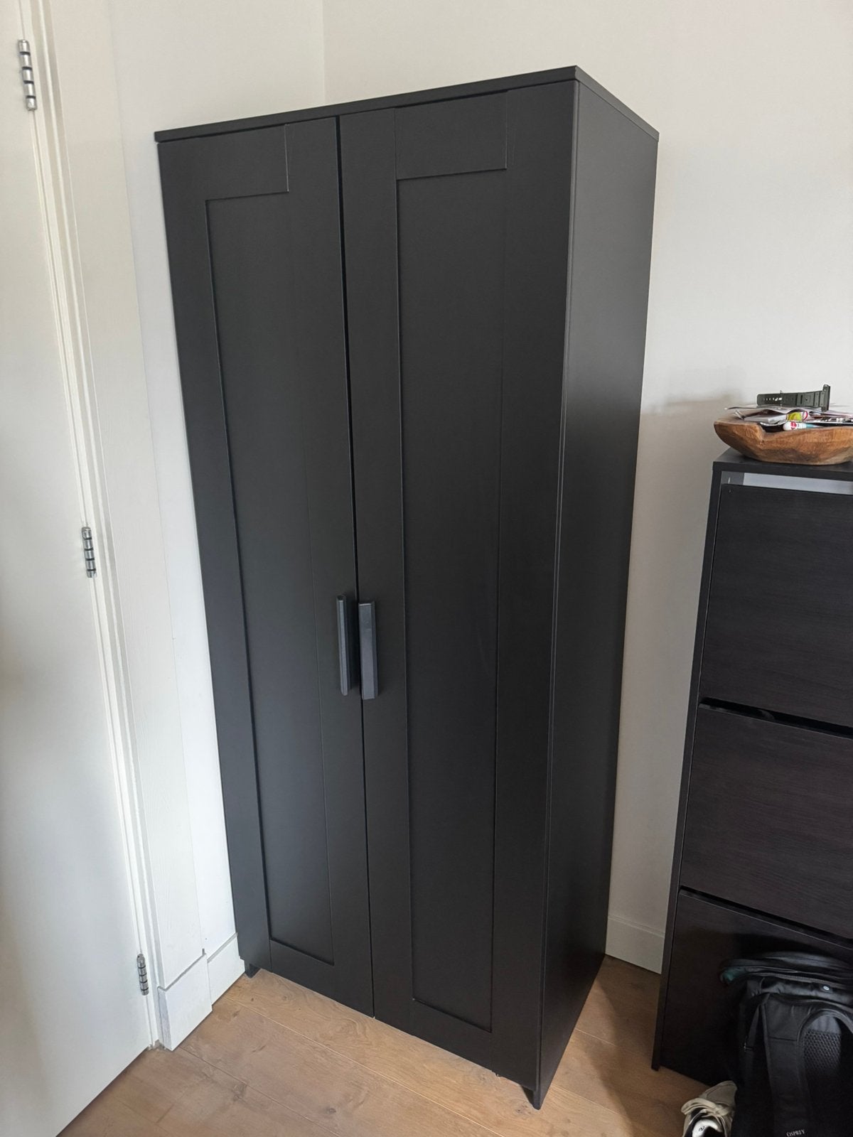 IKEA BRIMNES Wardrobe – Black – €60, Huis en Inrichting, Kasten | Roldeurkasten en Archiefkasten, Ophalen, 100 tot 150 cm, 150 tot 200 cm