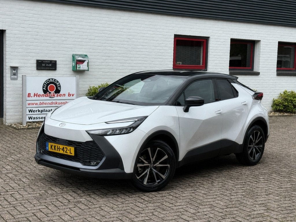 TOYOTA C-Hr 2.0 High Power PHEV 223pk CVT Dynamic/ Parelmoer