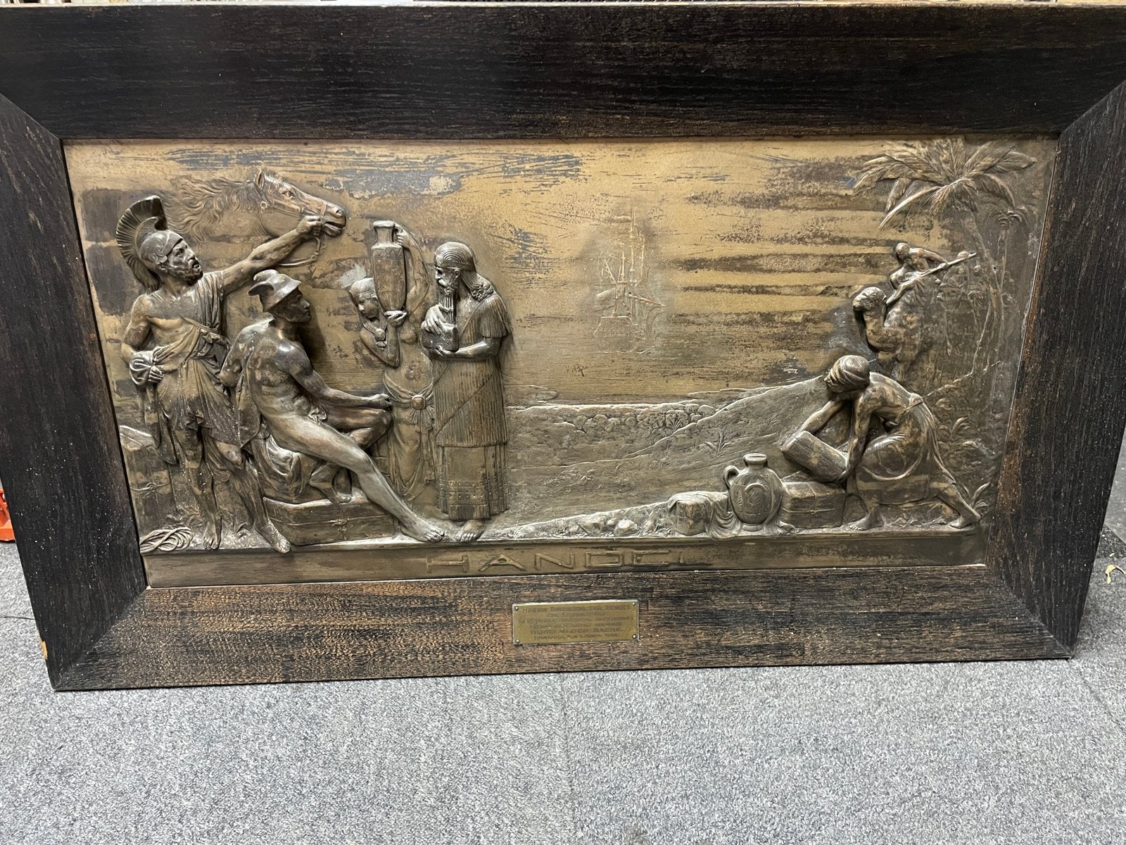 Antiek bronzen reliëf 'Handel' met inscriptie, 1926, Ophalen, 50 - 100 cm, Brons, Gemerkt