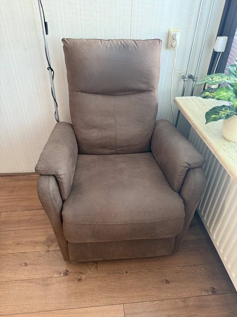 Luxe relaxstoel, Ophalen, Zo goed als nieuw, 50 tot 75 cm