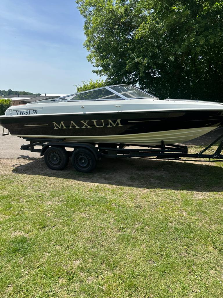 Maxum Speedboot met Trailer - Klaar voor het Water!, Ophalen, Overige merken, Gebruikt, Binnenboordmotor