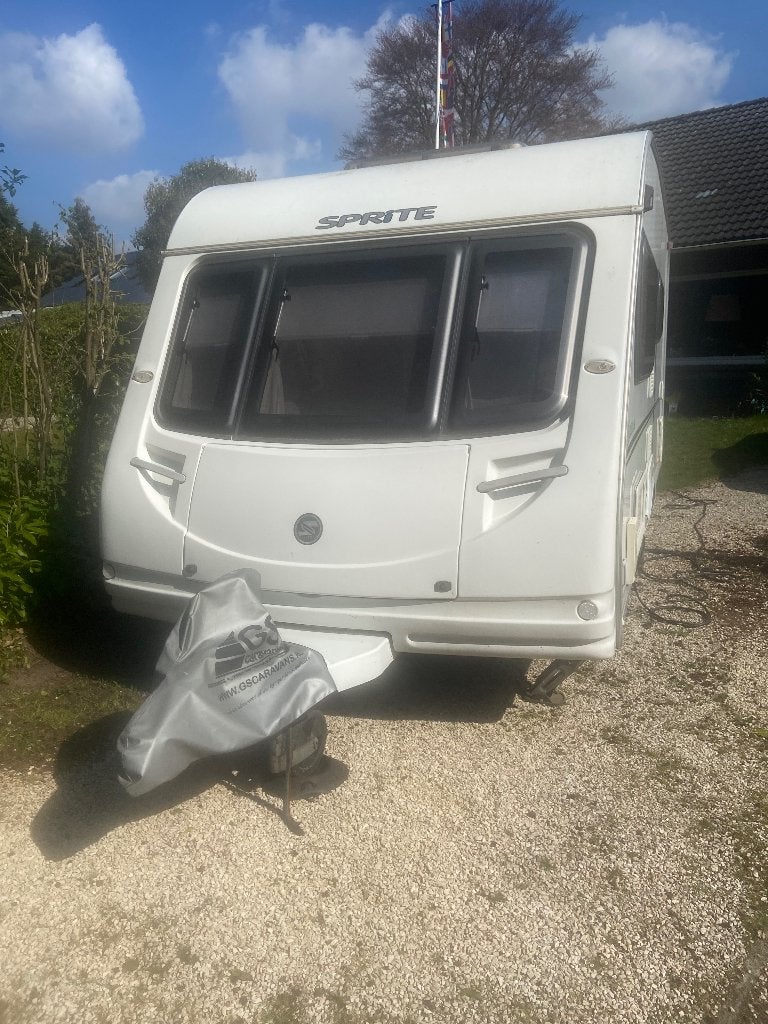 Caravan, Treinzit, 750 - 1000 kg, Particulier, Kachel