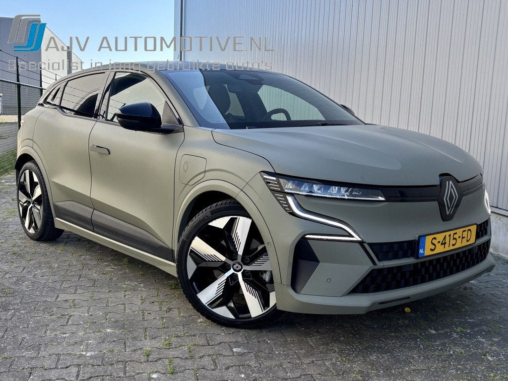 Renault Mégane E-Tech 60kWh OPTIMUM CHARGE TECHNO WARMTEPOM, Auto's, Dealer onderhouden, Met garantie (alle), 180 min, Zwart