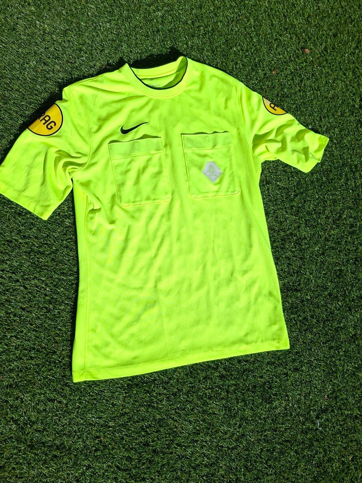 Nike Scheidsrechtershirt Seizoen 24-26 Maat L, Kleding | Heren, T-shirts, Maat 52/54 (L), Geel, Nike, Ophalen of Verzenden