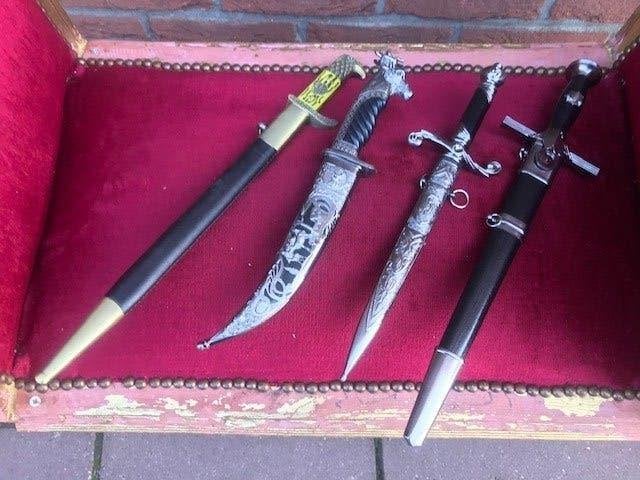 fraai lot dolken, 4 stuks, één koop, Verzamelen, Militaria | Algemeen, Ophalen of Verzenden, Overige soorten, Duitsland, Mes of Dolk
