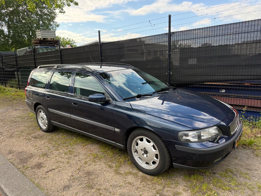 Volvo V70 Station 2003 | Distributieriem eraf | APK tot 2027, Stof, Zwart, Blauw, V70