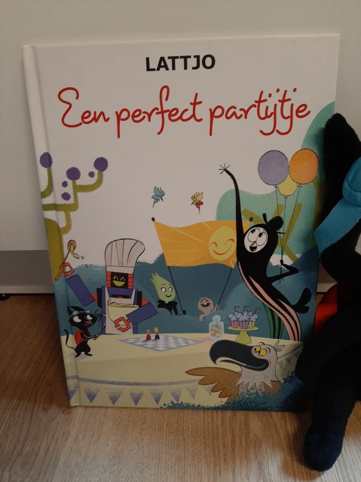 IKEA kat knuffel met boek, Ophalen of Verzenden