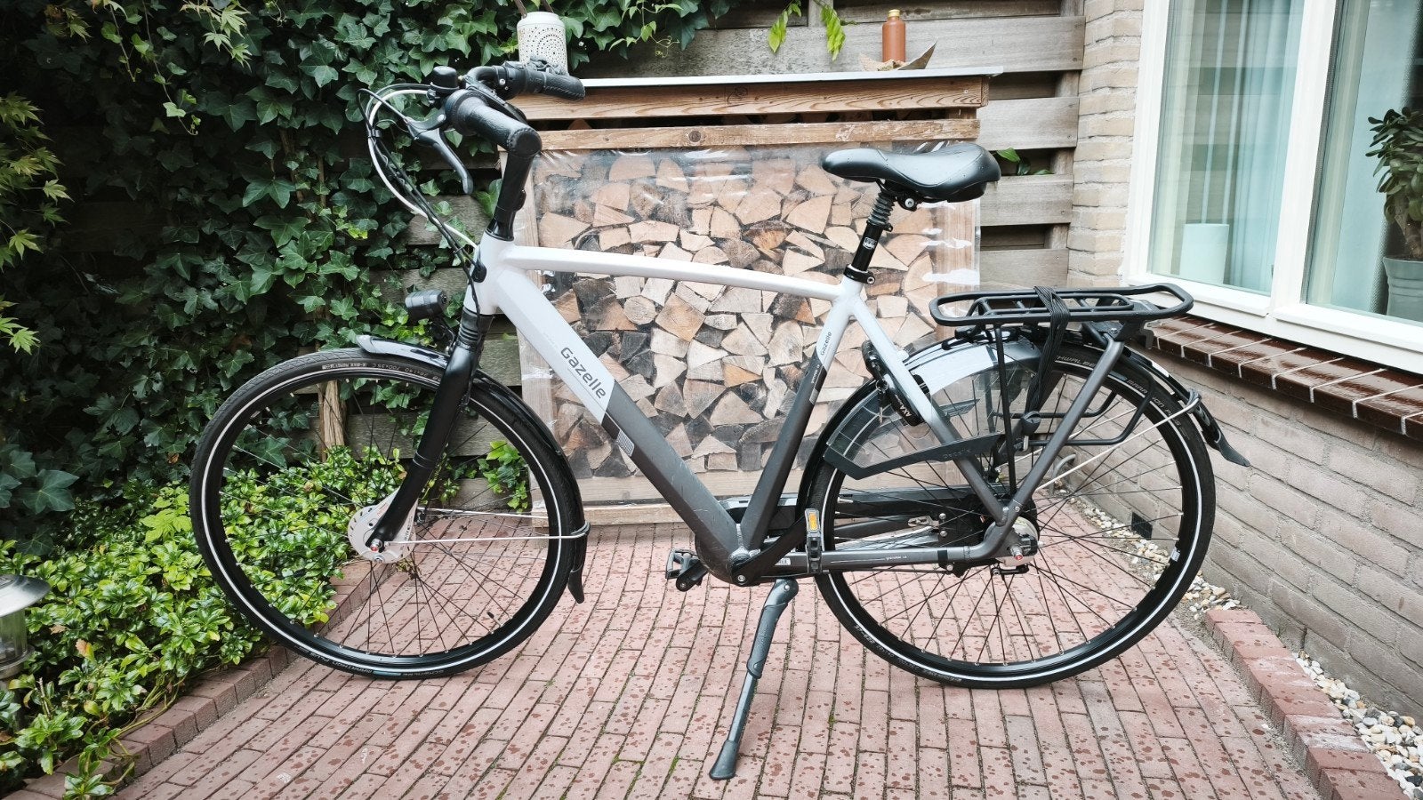 Gazelle Grenoble C8 - Zo goed als nieuw, Ophalen, Versnellingen, Zo goed als nieuw, 57 tot 61 cm