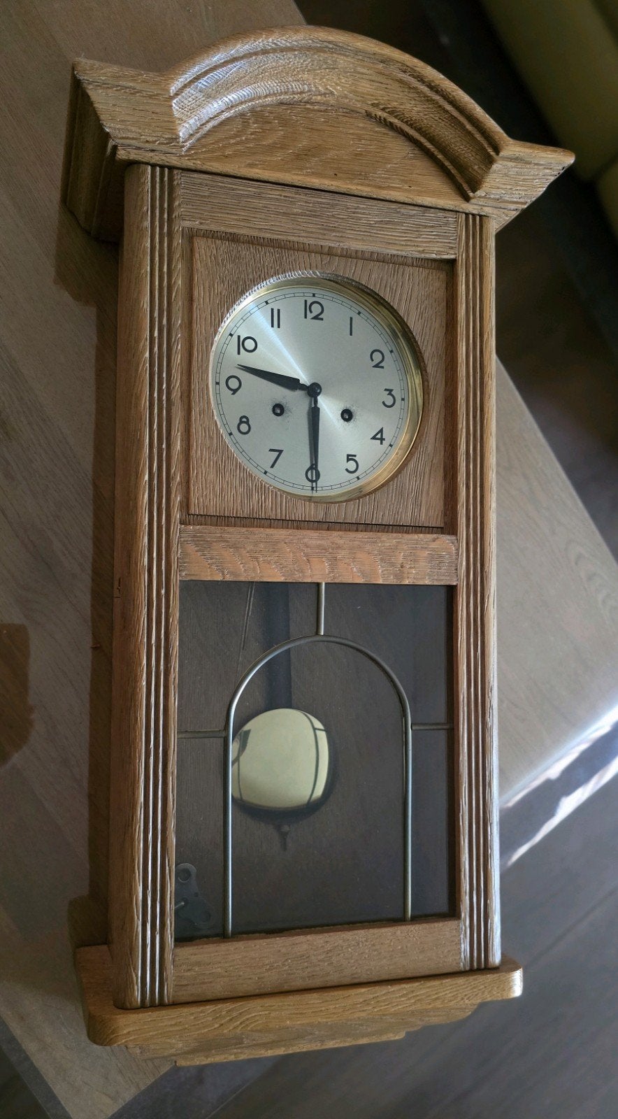 Eiken vintage mechanische klok, Ophalen