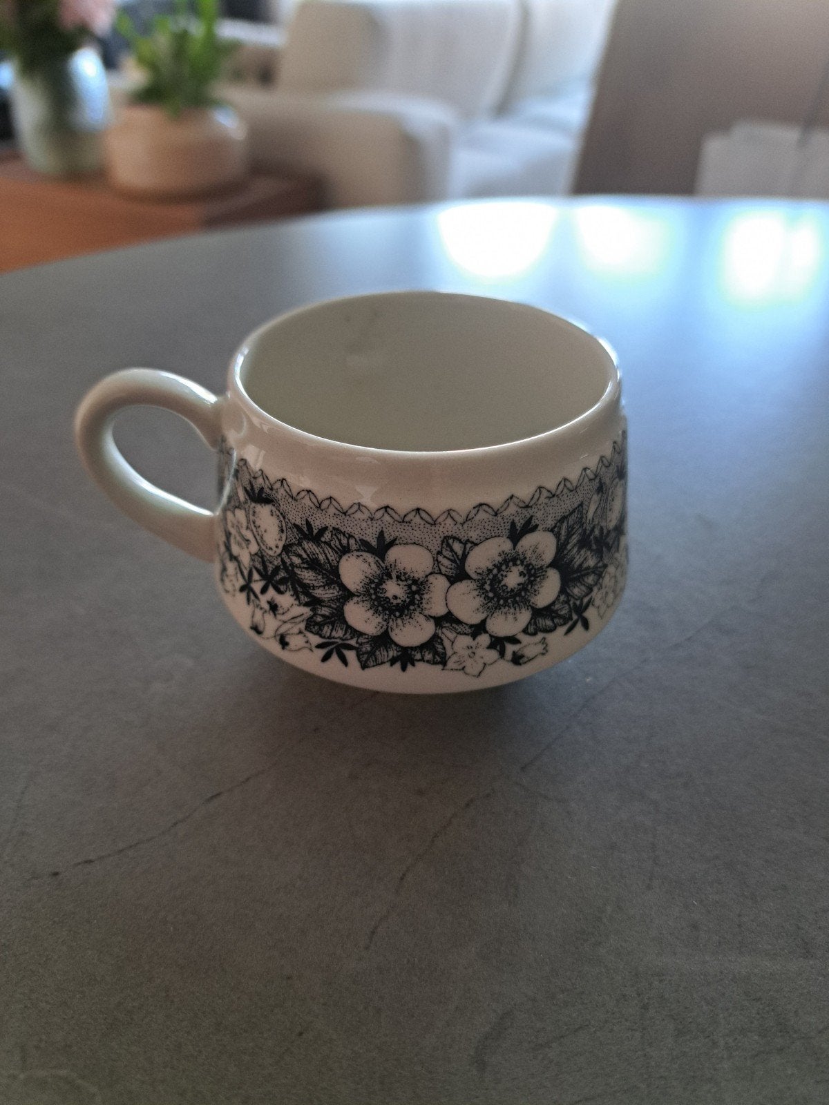 Vintage Arabia Talvikki kopje, design Raija Uosikkinen, Ophalen of Verzenden