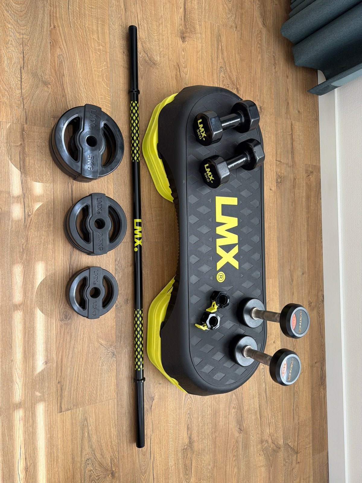 Lifemaxx Studio Pumpset, Aerobic Stepper & Dumbbells, Sport en Fitness, Ophalen, Gebruikt, Benen, Halterset